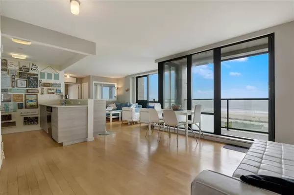 91-16 Shore Front Pkwy #5G, Rockaway Beach, NY 11693