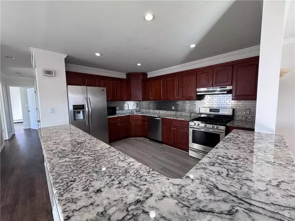 181 Beach 98th ST #2, Rockaway Park, NY 11694