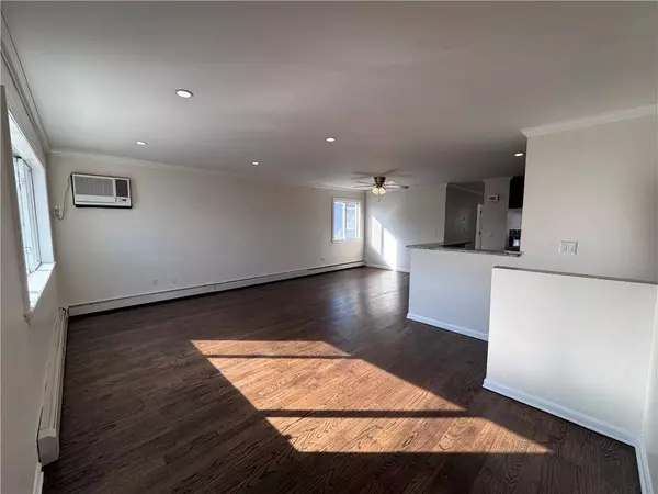 181 Beach 98th ST #2, Rockaway Park, NY 11694