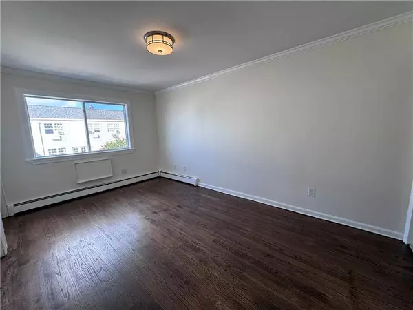 181 Beach 98th ST #2, Rockaway Park, NY 11694