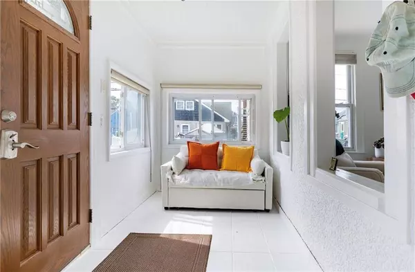 336 Beach 88th ST, Rockaway Beach, NY 11693