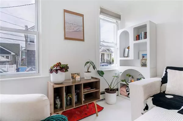 336 Beach 88th ST, Rockaway Beach, NY 11693