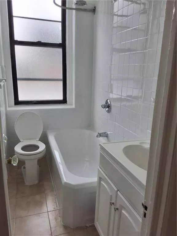 120-10 Rockaway Beach BLVD #105, Rockaway Park, NY 11694