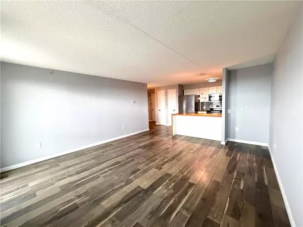 221 Beach 80th ST #6B, Rockaway Beach, NY 11693