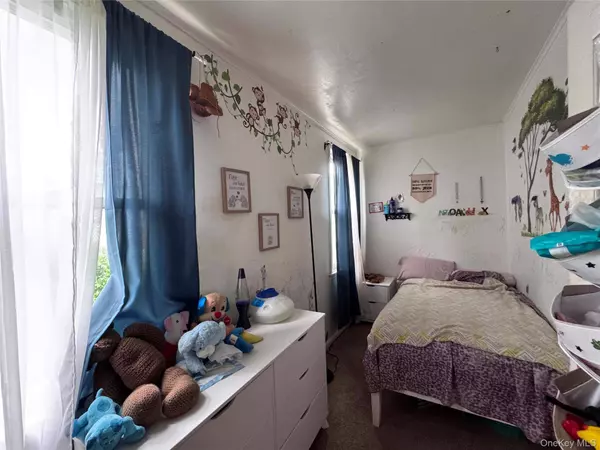 181 Beach 91st ST, Rockaway Beach, NY 11693