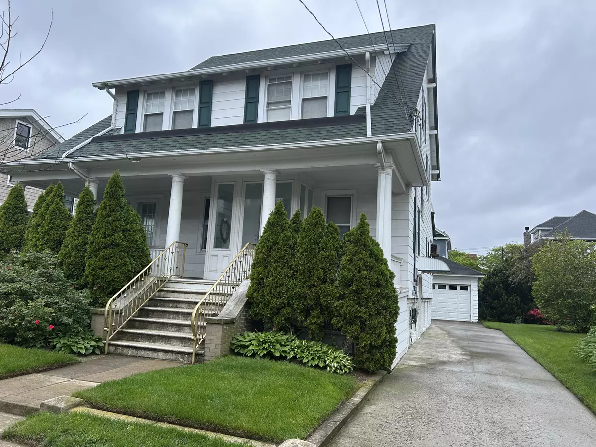 Rockaway Park, NY 11694,2-35 Beach 133rd St