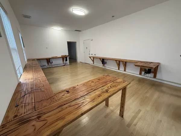 Rockaway Park, NY 11694-2115,217 Beach 116th St #2