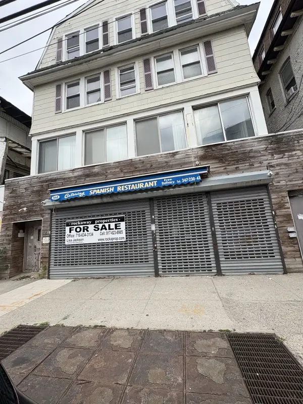 160 Beach 116th St, Rockaway Park, NY 11694-2410
