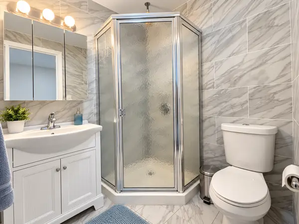 157 Beach 98th St #1, Rockaway Park, NY 11694-2850