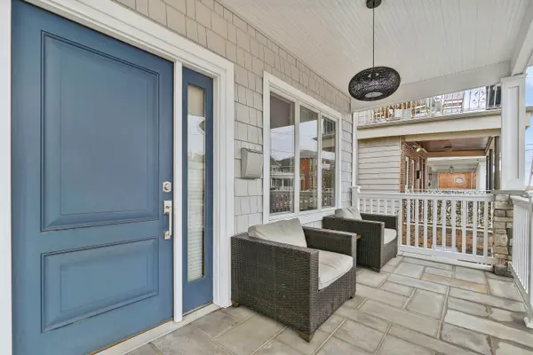 164 Beach 137th St, Rockaway Park, NY 11694