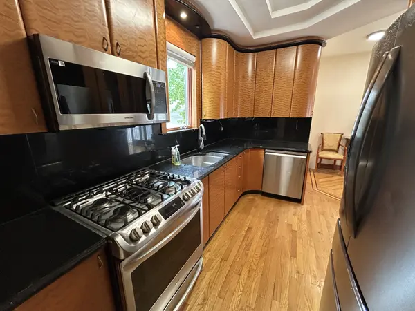 526 Beach 132nd St, Rockaway Park, NY 11694-1414