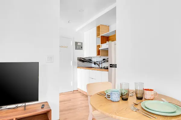 117-07 Rockaway Beach Blvd #3, Rockaway Park, NY 11694