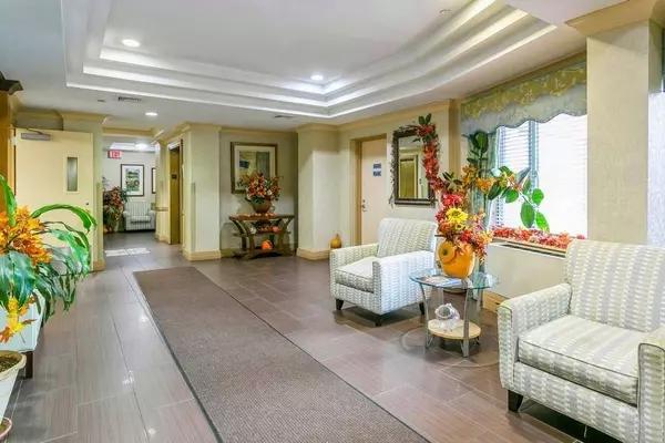 136 Beach 117th Street #410, Rockaway Park, NY 11694