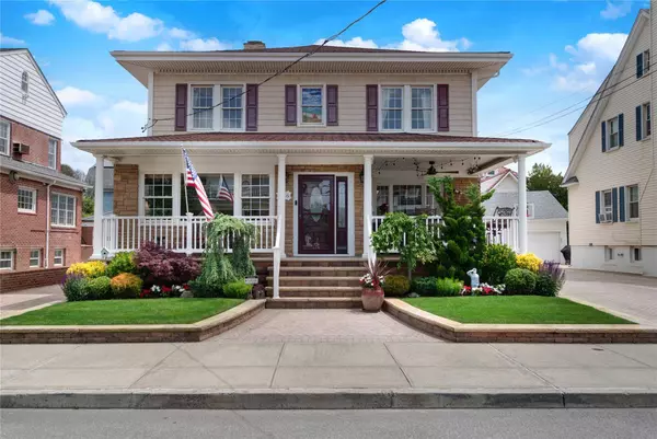 156 Beach 135th ST, Belle Harbor, NY 11694