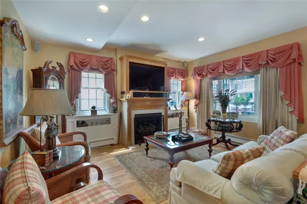 156 Beach 135th ST, Belle Harbor, NY 11694