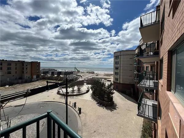 136 Beach 117th Street ST #4J, Rockaway Park, NY 11694