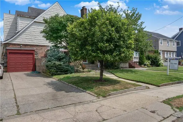 428 Beach 131st Street ST, Brooklyn, NY 11694