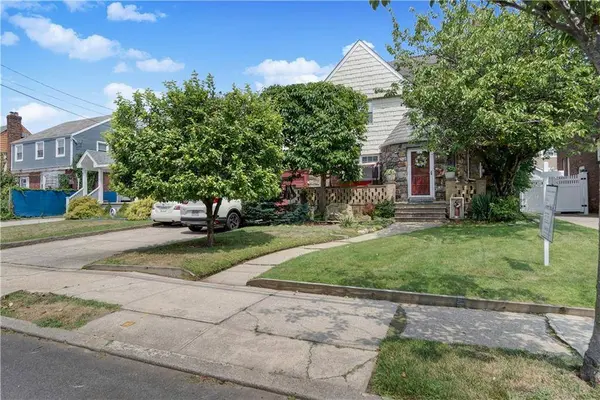 428 Beach 131st Street ST, Brooklyn, NY 11694