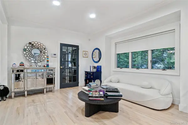 329 Beach 146th ST, Rockaway Park, NY 11694