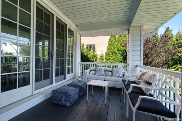 329 Beach 146th ST, Rockaway Park, NY 11694