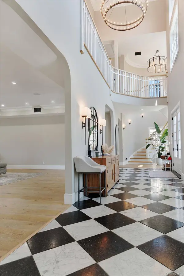 171 Beach 148th ST, Neponsit, NY 11694