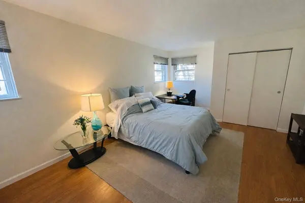 268 Beach 134th ST, Belle Harbor, NY 11694