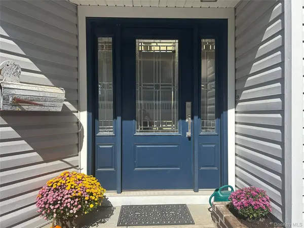 312 Beach 149th Street, Neponsit, NY 11694