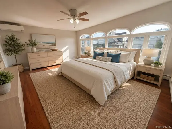 194 Beach 132nd ST, Belle Harbor, NY 11694