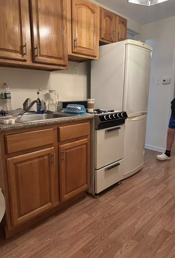 Rockaway Park, NY 11694-1977,250 Beach 119th St #1