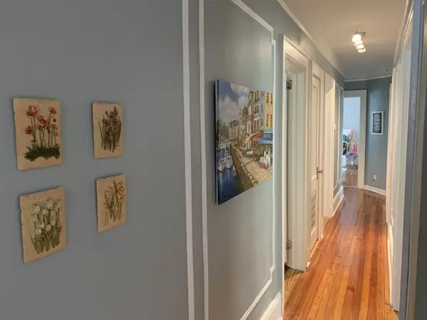 Rockaway Park, NY 11694-2034,181 Beach 118th St #2