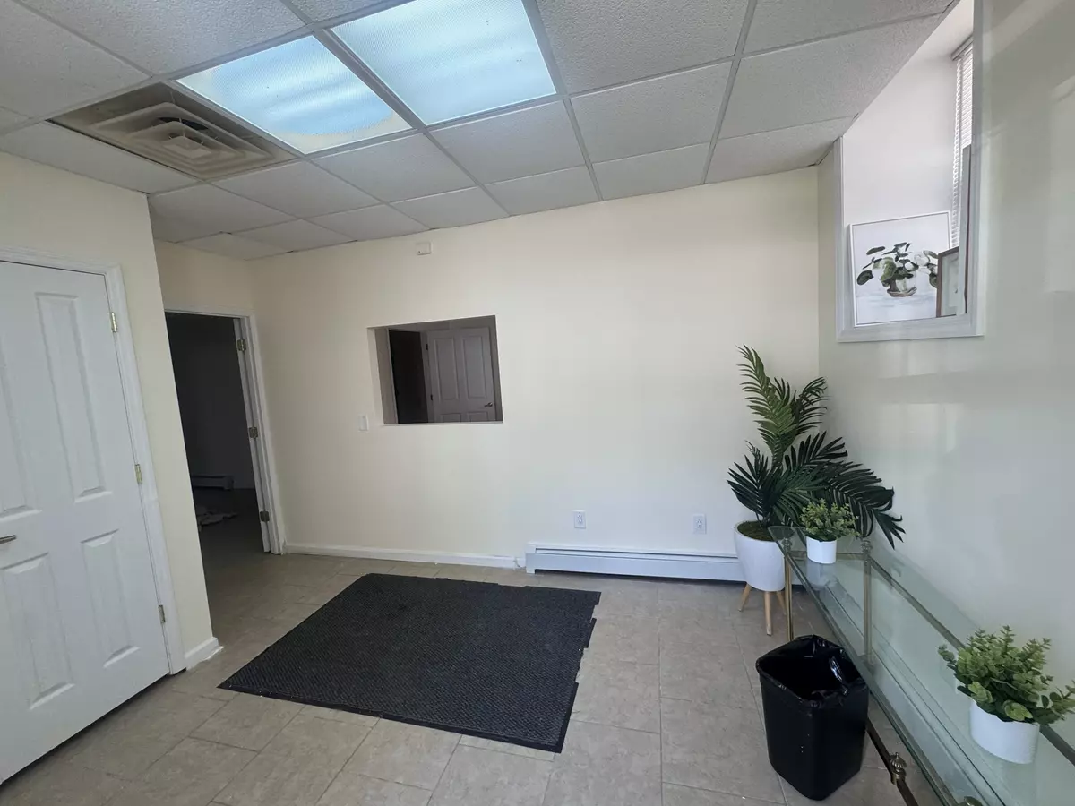 Rockaway Park, NY 11694,124-16 Rockaway Beach Blvd #Ground Floor