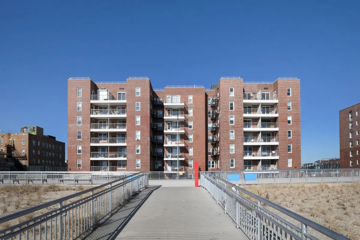 125 Beach 124th St #6H, Rockaway Park, NY 11694-1809