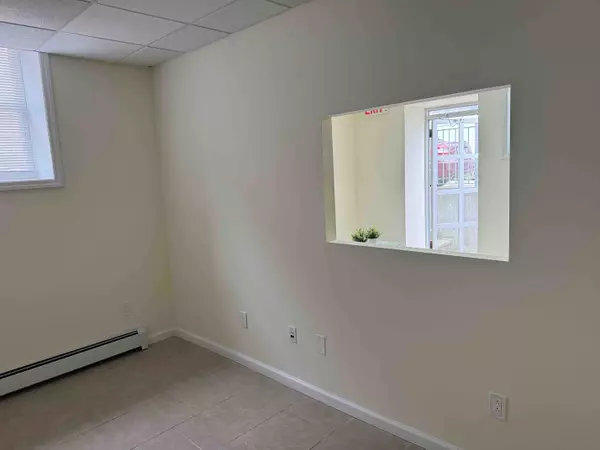 Rockaway Park, NY 11694,124-16 Rockaway Beach Blvd #Ground Floor