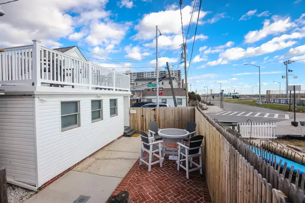 Rockaway Park, NY 11694-2519,157 Beach 109th St