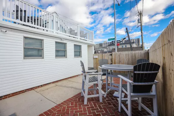 Rockaway Park, NY 11694-2519,157 Beach 109th St