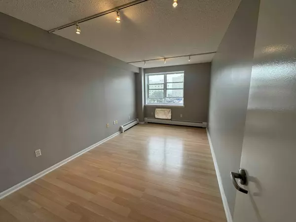 Ny 11693,,Rockaway Beach #5S