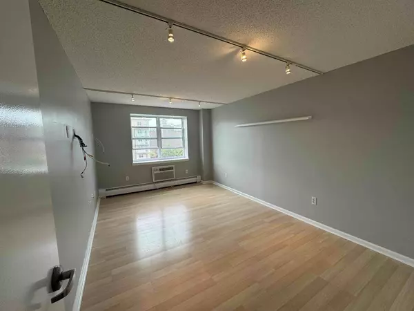 Ny 11693,,Rockaway Beach #5S