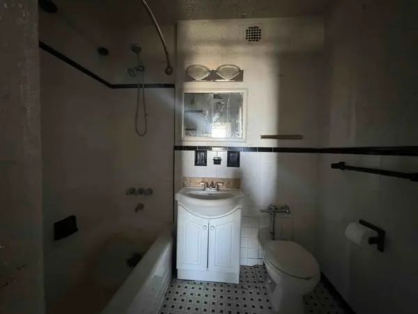 123-10 Ocean Prom #7M, Rockaway Park, NY 11694