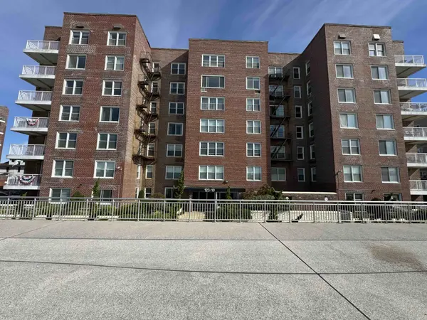 123-10 Ocean Prom #4C, Rockaway Park, NY 11694