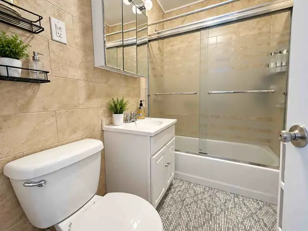 123-10 Ocean Prom #2M, Rockaway Park, NY 11694
