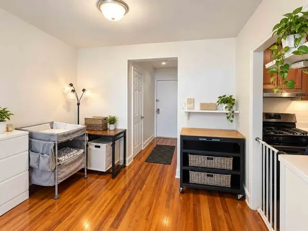123-10 Ocean Prom #2M, Rockaway Park, NY 11694