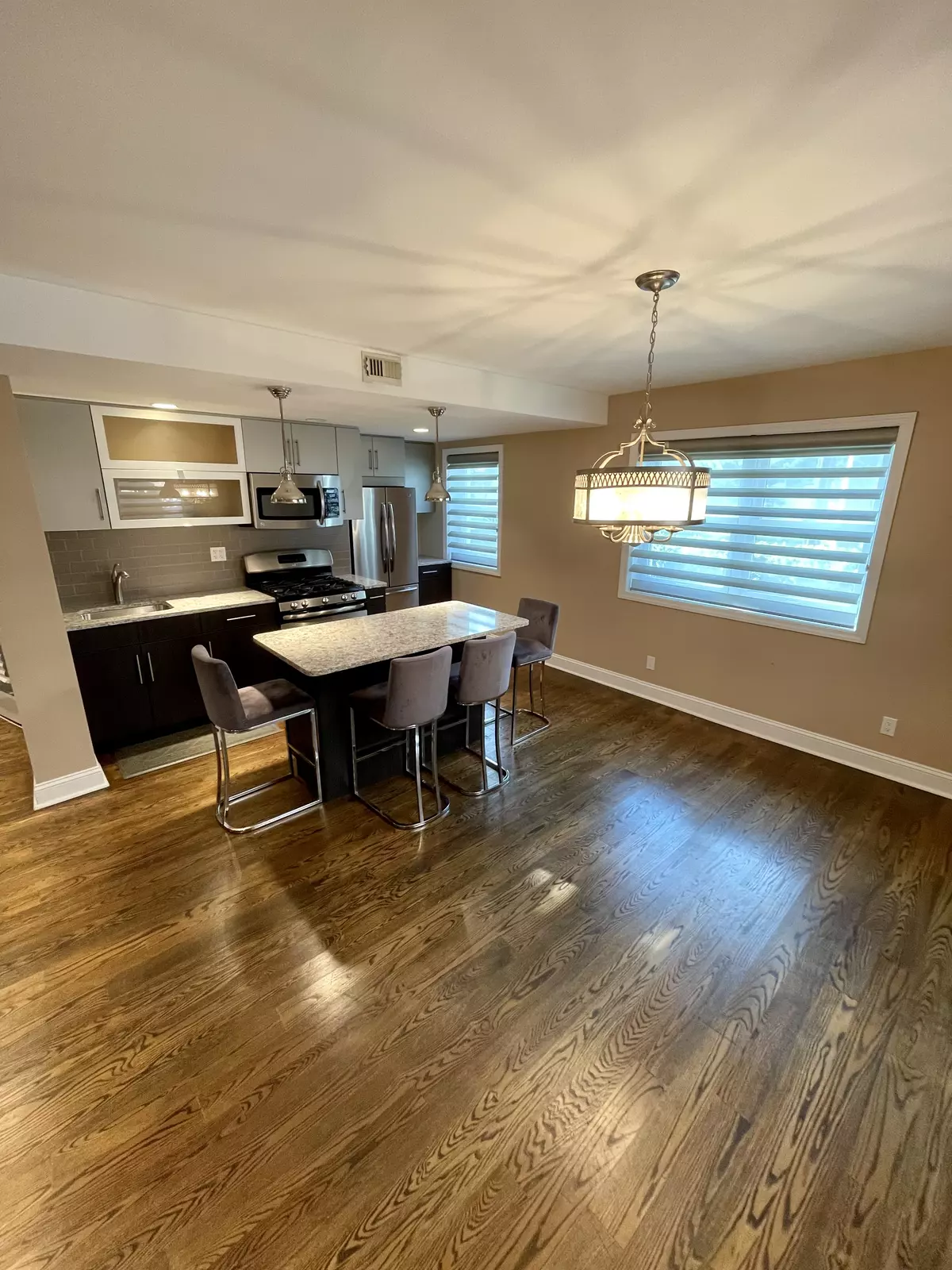 Rockaway Park, NY 11694,133-09 Rockaway Beach Blvd #1