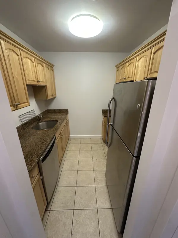 136 Beach 117th St #1, Rockaway Park, NY 11694-2011