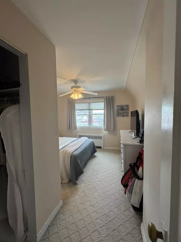 Rockaway Park, NY 11694-1730,455 Beach 127th St #2