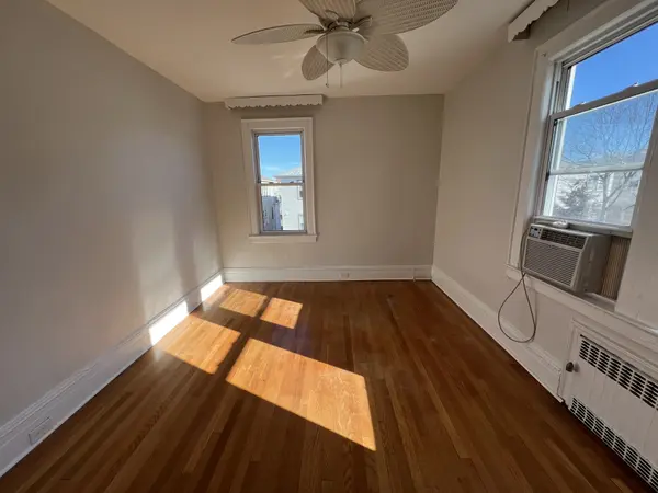 242 Beach 126th St #2, Rockaway Park, NY 11694-1721