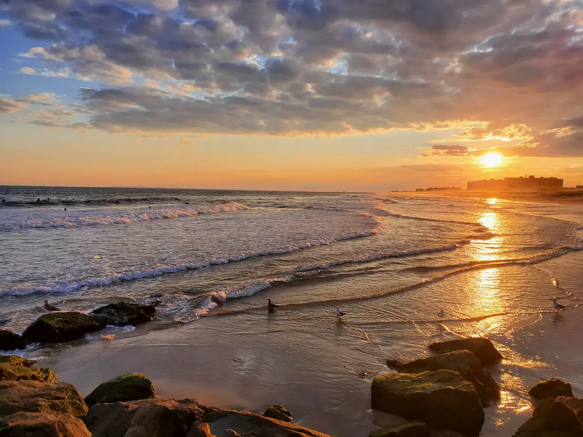 257 Beach 128th St #2B, Rockaway Park, NY 11694-1600