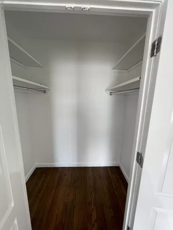 Rockaway Park, NY 11694-2955,216 Beach 100th St #2