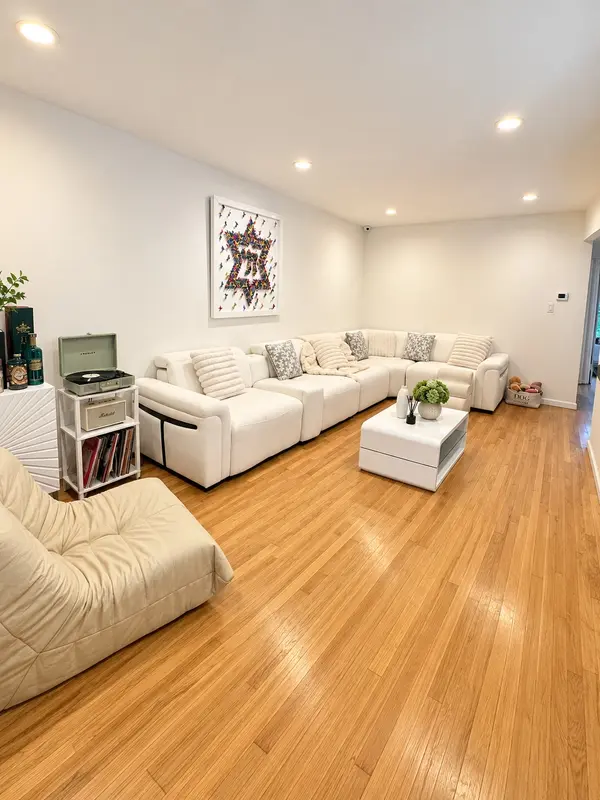 2254 E 60th Pl #2, Brooklyn, NY 11234-6404