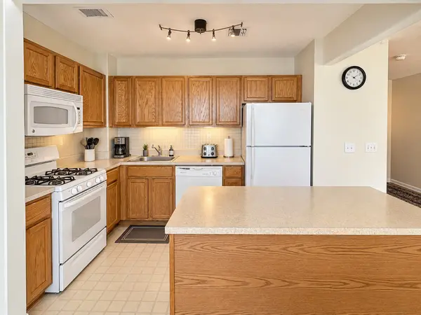 1-78 Beach 74th St #2, Arverne, NY 11692