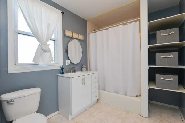 152 Beach 125th St #2, Rockaway Park, NY 11694-1702
